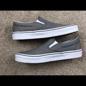 Grey slip on Vans sneakers sz 8 (w) 6.5 (m)
